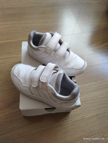 Tênis Adidas infantil 