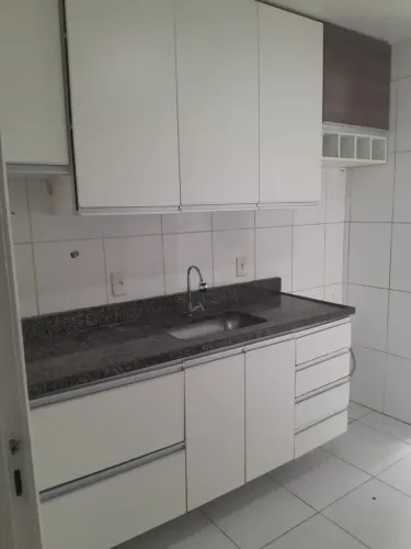 Imóvel para aluguel possui 81 metros quadrados com 3 quartos em Ponta Negra - Manaus - AM