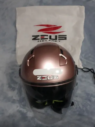 Capacete Zeus