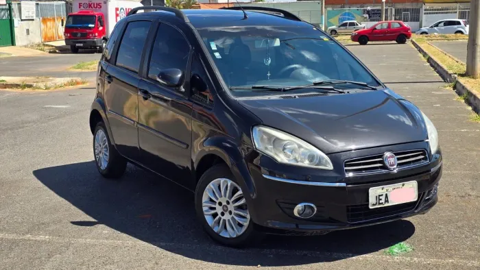 Fiat Idea Essence 1.6 Flex 16V 5P 2013