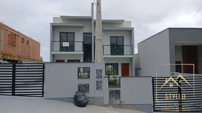 Sobrado Geminado em Potecas, São José/SC