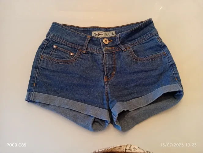 Short Triton feminino.
