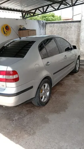 Volkswagen Polo Sedan 1.6 MI Total Flex 8V 4P 2005