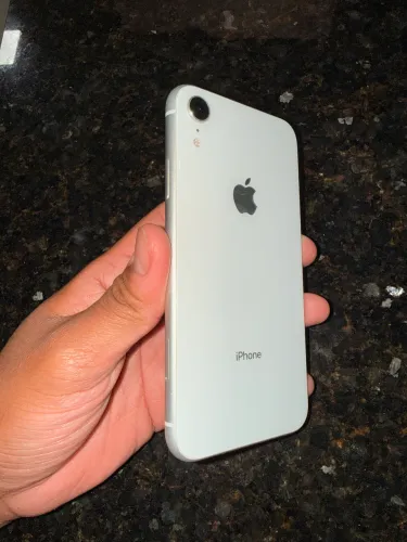 iPhone XR 128gb, branco, novíssimo e em perfeito estado