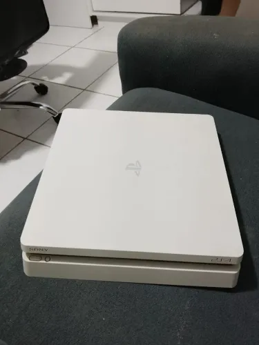 Ps4 slim branco