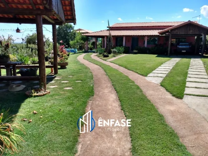 Linda casa no Condomínio Fazenda Mirante em Igarapé - MG