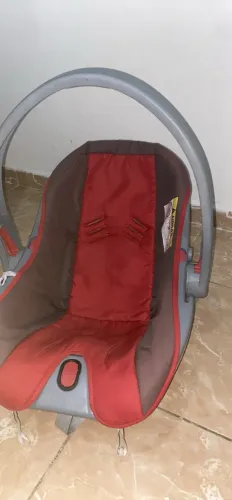 Bebê conforto COSCO usado poucas vezes