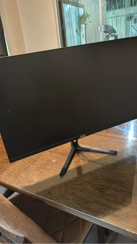 Monitor AOC 180hz