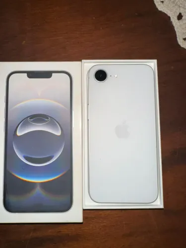 iPhone 16e, 128GB, 93% bateria