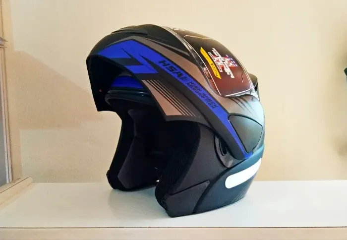 Capacete Escamoteável