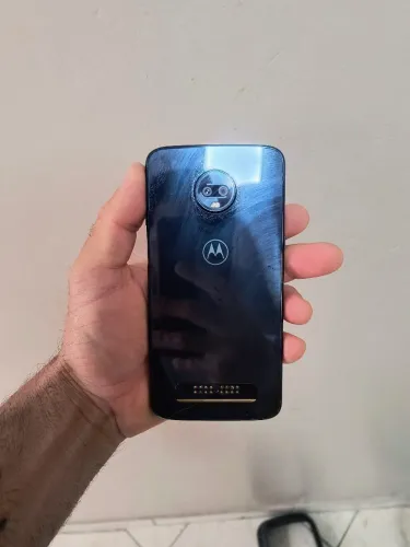 Moto Z player