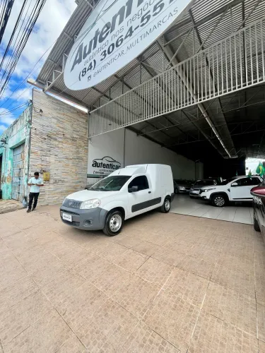 Fiat Fiorino Furgão Work. Hard 1.4 Flex 8V 2P 2020
