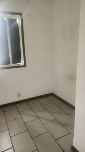 1900 com agua e luz incluso 