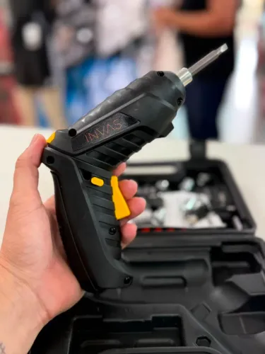PARAFUSADEIRA ELÉTRICA DE LÍTIO <br> $ 60,00