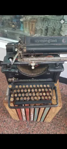 Rara Máquina de escrever Remington para decoração Retirada Savassi