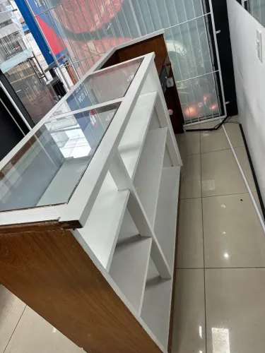 Balcão Caixa 2,30x0,65 maciço