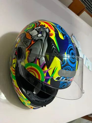 Capacete ls2