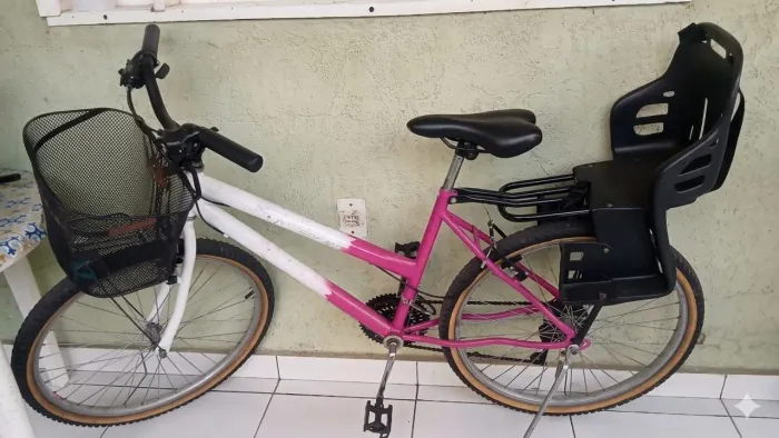 Vendo bicicleta Montana marca ONIX Rosa, com macha,aro 26.