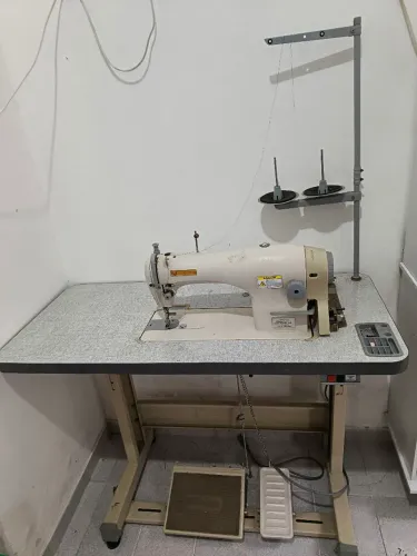 Máquina de costura Singer reta industrial