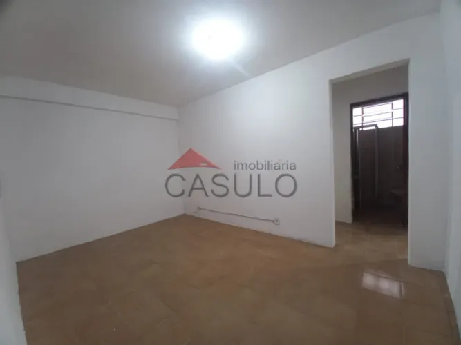 Casa residencial para alugar na Vila Marlene com 50m² e 2 dormitórios/quartos.