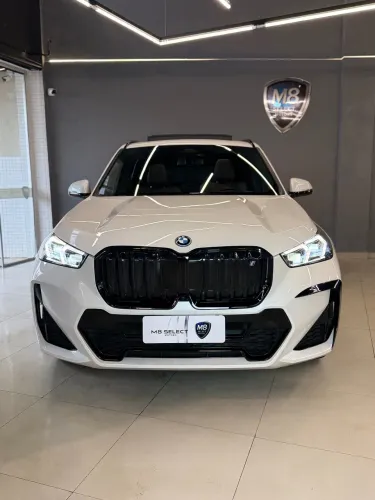 BMW IX1 Xdrive 30 M Sport (elétrico) 2024