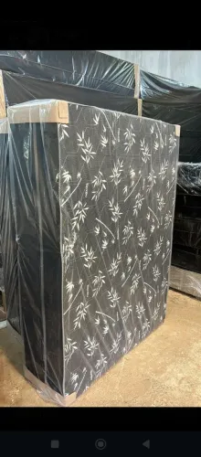 Cama casal disponível