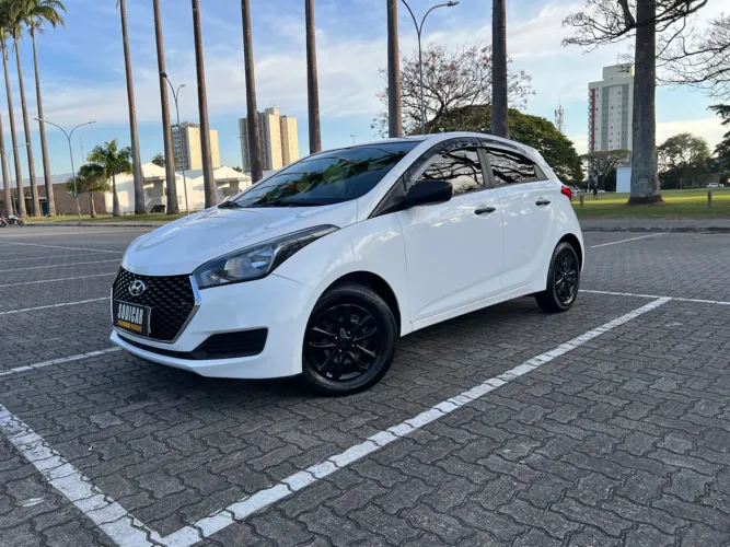 Hyundai HB20 Unique 1.0 Flex 12V Mec. 2019