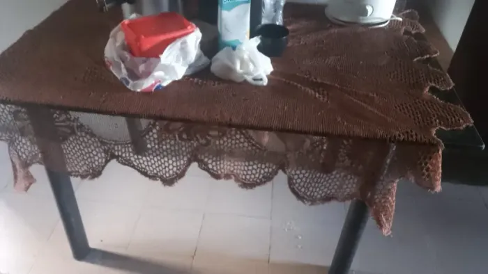 Mesa de jantar 120 cm de granizo 