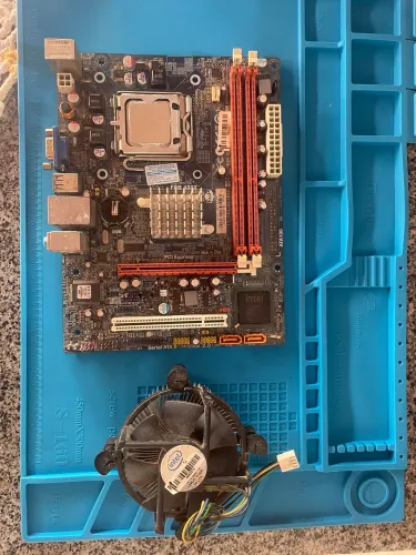 Kit placa mãe Intel 775 + core 2 quad q8400 