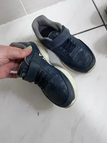 Tênis Fila infantil número 28