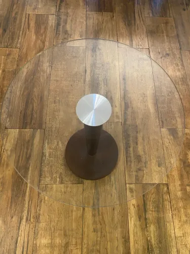 Mesa de apoio - tampo de vidro