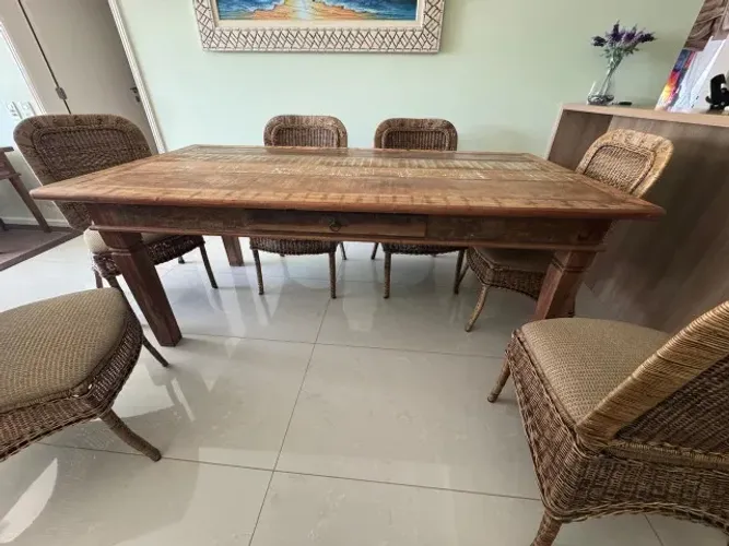 MESA DE JANTAR C/ 6 CADEIRAS