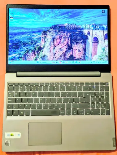 Notebook Lenovo (TOP - IMPECÁVEL) De R$3.500 por R$2.899
