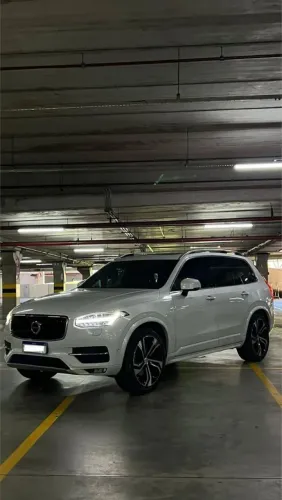 Volvo XC 90 T-6 Momentum 2.0 320cv 5P 2019
