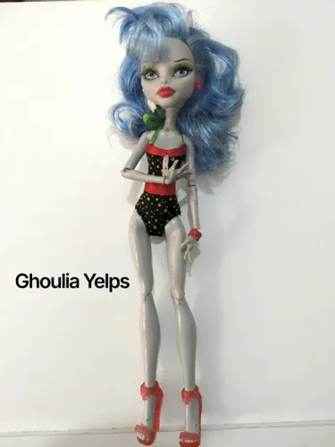 Bonecas Monster High - Coleção Skull Shores - R$ 150,00 cada.