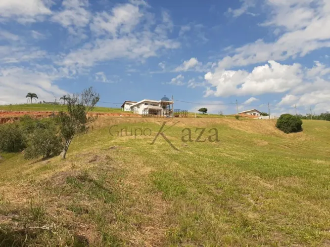 Terreno - Condomínio Vale dos Lagos - Jardim São Gabriel - 1.843m²