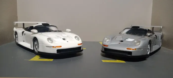 Porsche 911 GT1