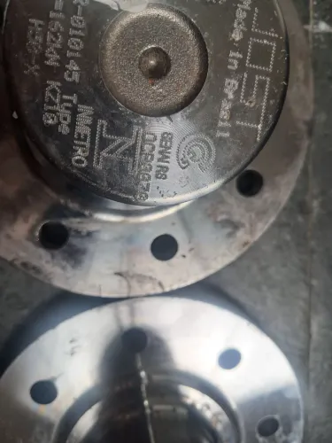 Pino Rei Flangeado 2"  8 Furos Jost