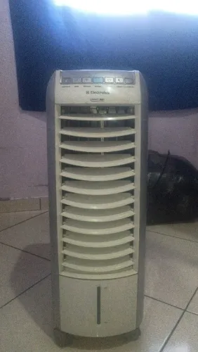 Vende-se climatizador usado poucas vezes ou troco por notebook