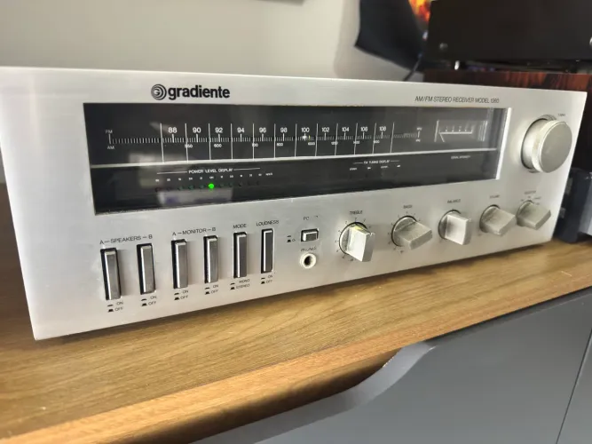 Receiver Gradiente model 1360