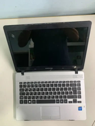 Notebook Samsung NP370E 4k - no estado