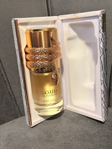 Perfume Árabe Musamam White Intense da Lataffa