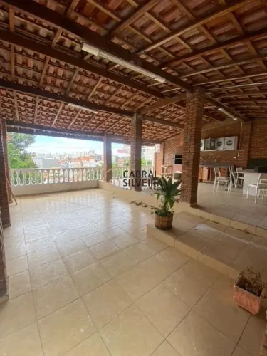 Casa de Vila com 2 Dormitórios à Venda ou Locação na Parada Inglesa