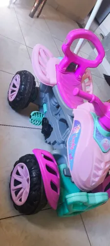 Quadriciclo infantil 