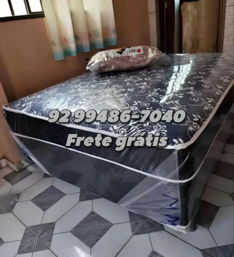 Oferta. Cama. Mola. Confortável e macia