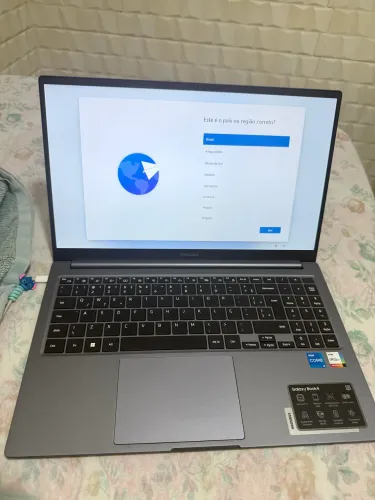 Notebook Samsung Book 4 