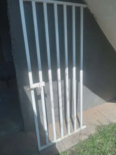 Portão de ferro