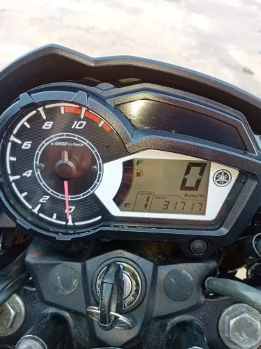 Fazer 150 com revisão em dias