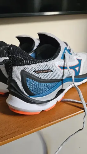 Tênis Mizuno Wave - 46