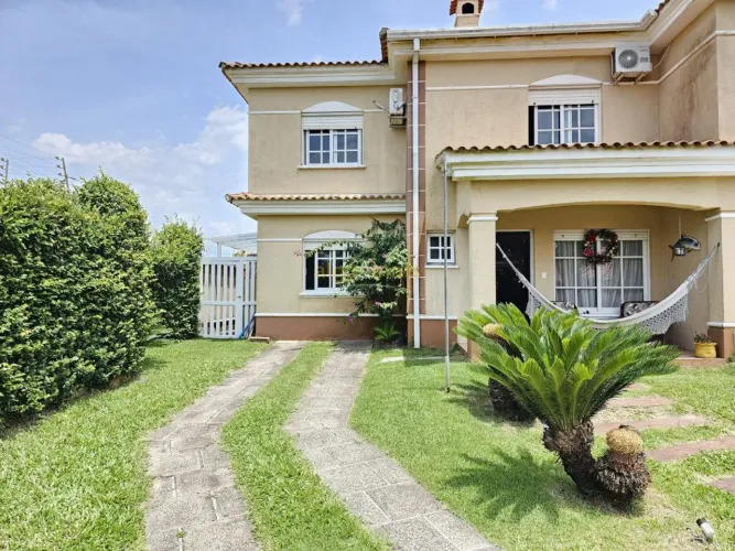 Casa em Condomínio Mobiliada em Condomínio Xangri-La Villas Resort - Venda em Xangri-Lá RE